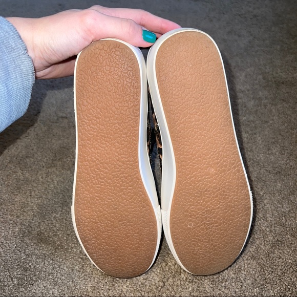 Steve Madden Cheetah Print Platform Sneakers - Picture 4 of 4